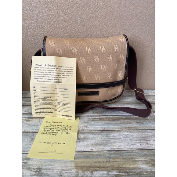 Vintage 1990s/Y2K Dooney & Bourke Small Logo Canvas Messenger Bag Made in USA - Picture 2 of 16